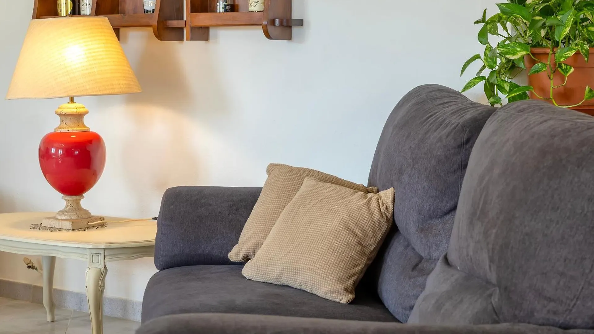 Domus Cilla Apartment Pittulongu