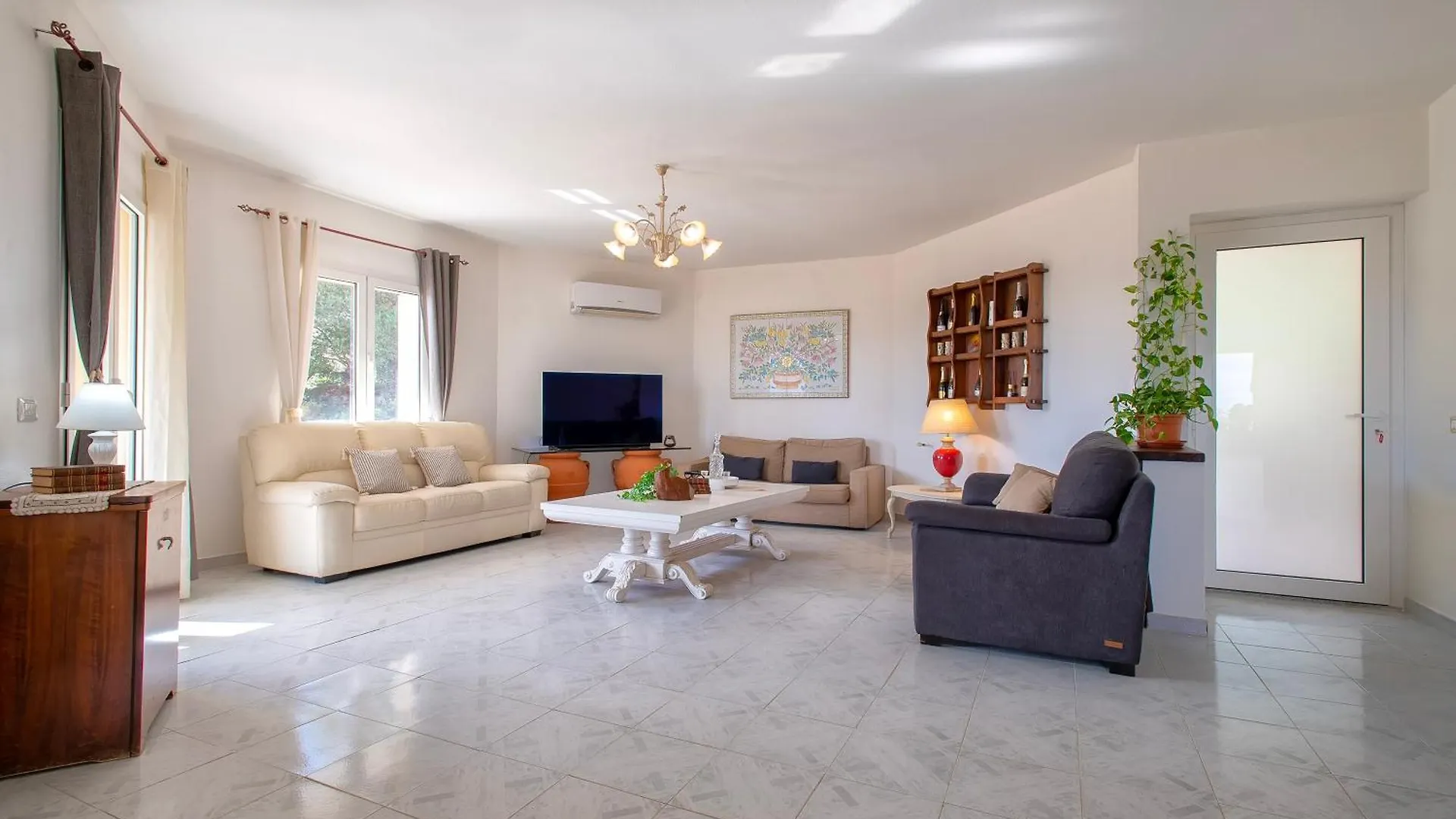 Domus Cilla Apartment Pittulongu