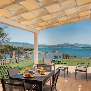  Ferienhaus Al Mare Di Cala Saccaia